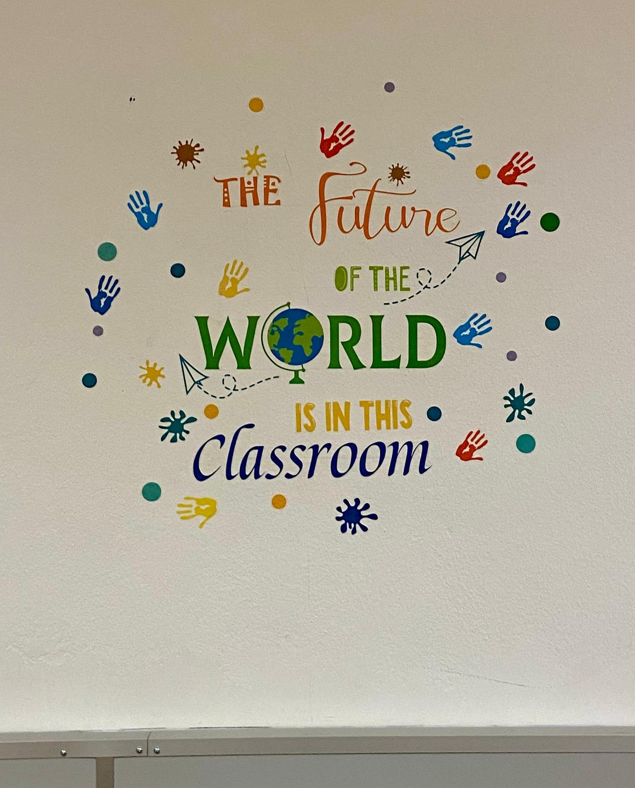 Alumnos en clase de repaso en Academia Polaris